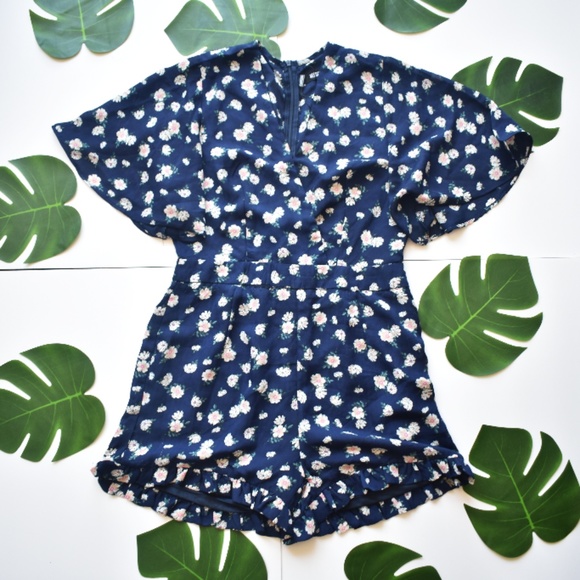 Missguided Pants - NWOT Missguided Floral Ruffle Trim Romper